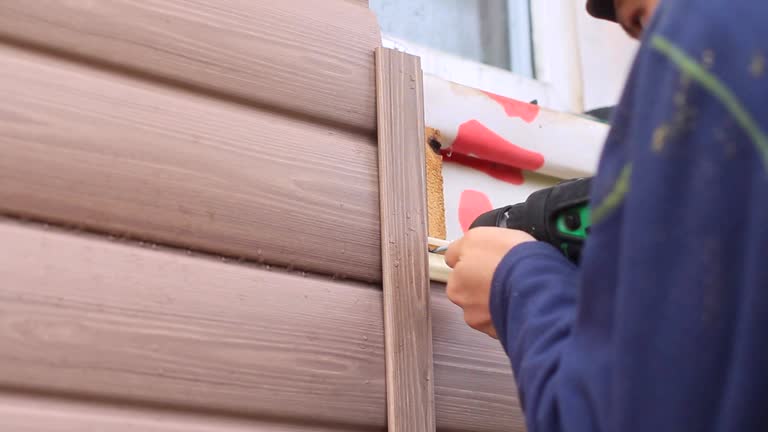 Storm Damage Siding Repair in Shiner, TX